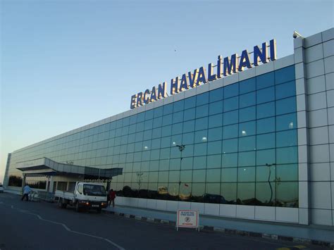 Ercan havaalanı lefkoşa kaç km